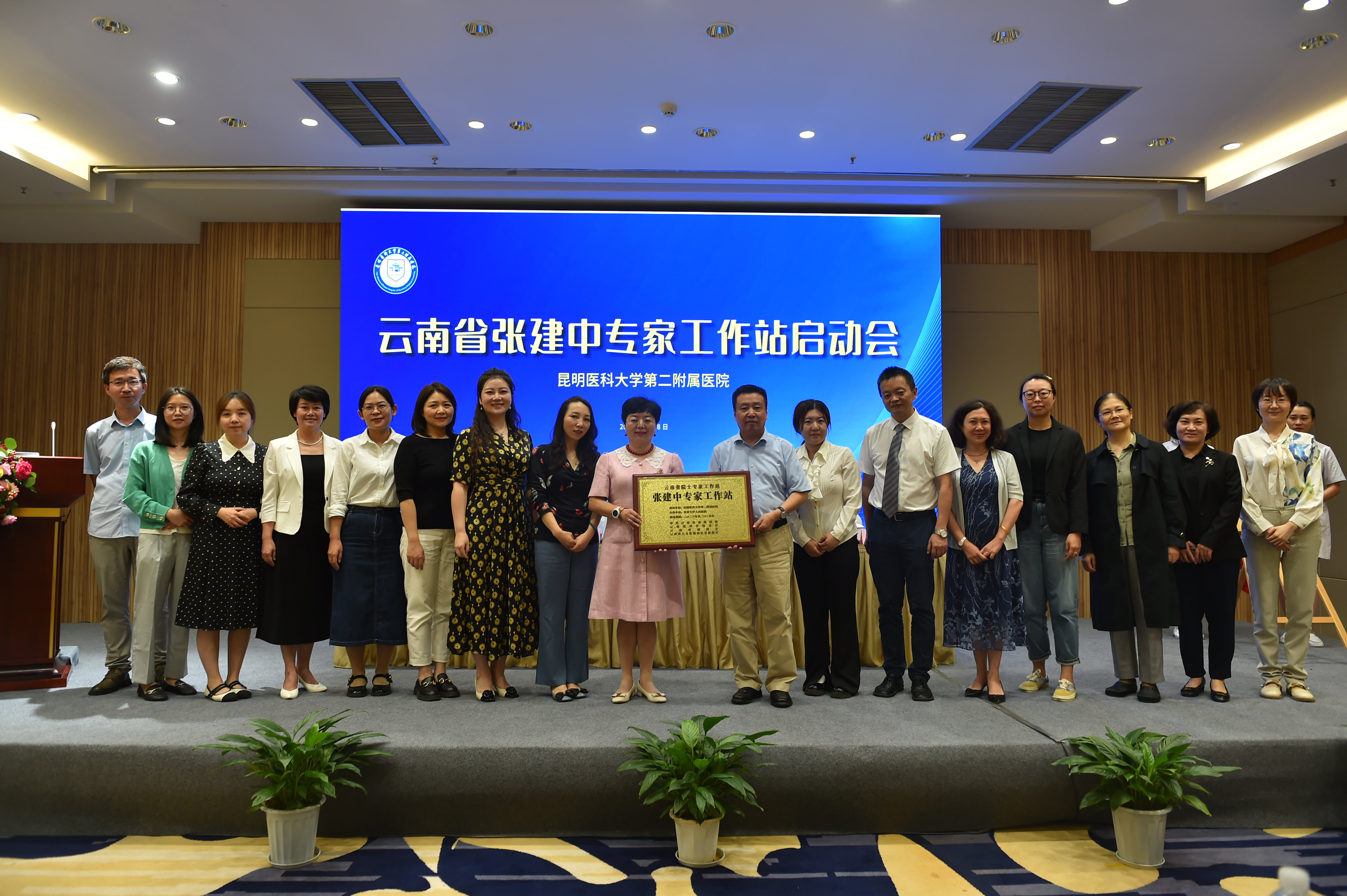 16944818544437.jpg 16944818544437.jpg