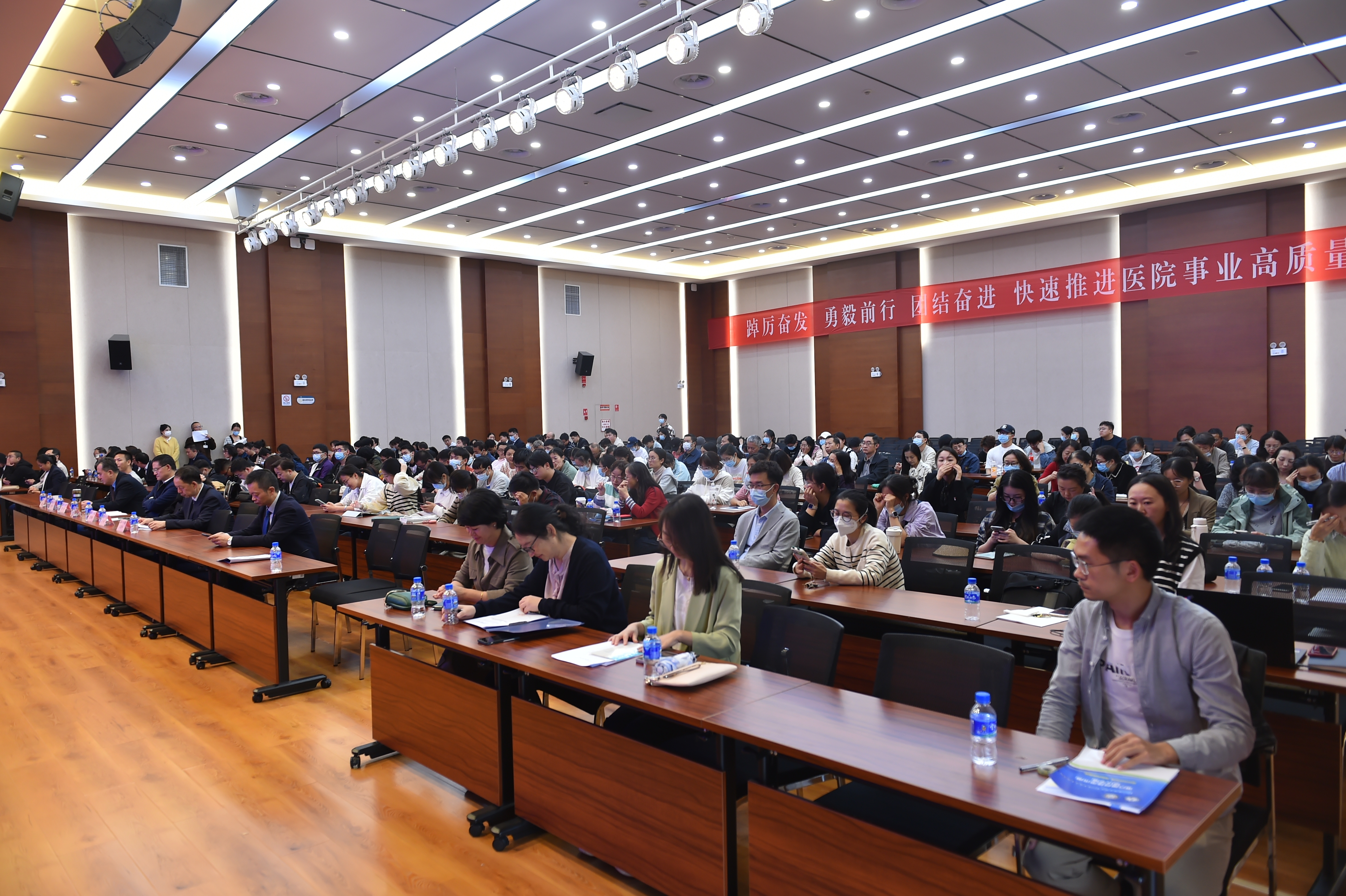 16986280872644.jpg 16986280872644.jpg